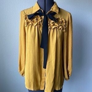 NWT Crescent & Willough top dark sunflower size Medium ruffled with tie